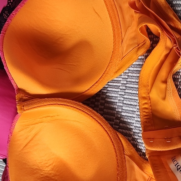 Lane Bryant Bras Cacique 42C 44C - Picture 2 of 7
